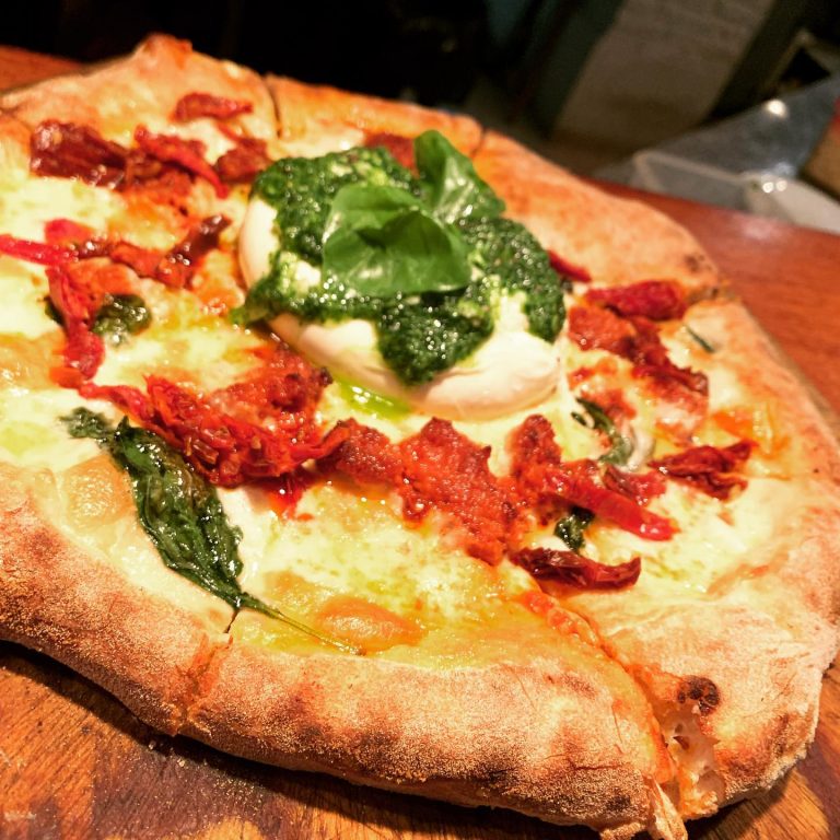 271046167 1764546403738647 6257490454267508436 n 768x768