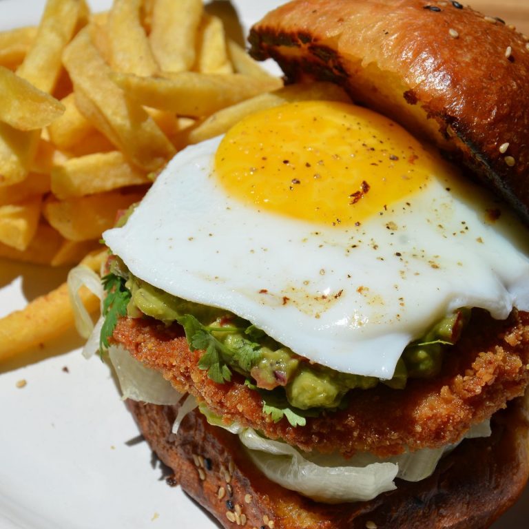 328690509 948787309463828 8224953077485231104 n 768x768