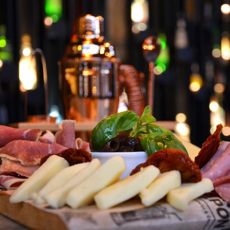 361625981 1018351056178381 2000139336434753173 n 768x768