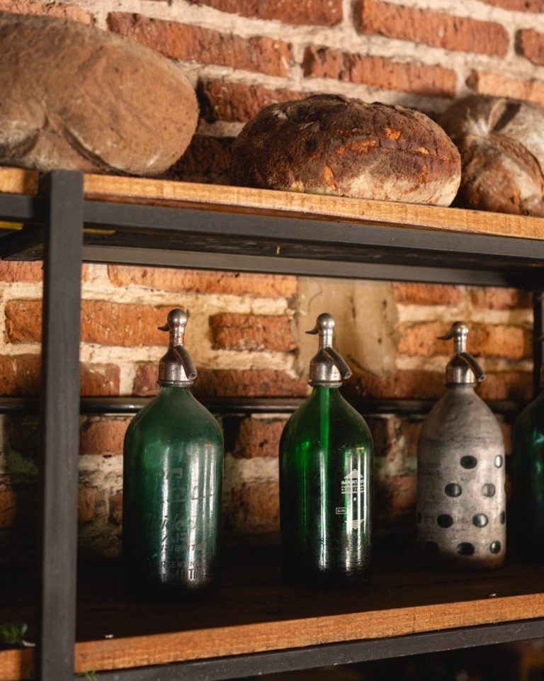 410445783 857699499689721 5853635718169511569 n 768x961