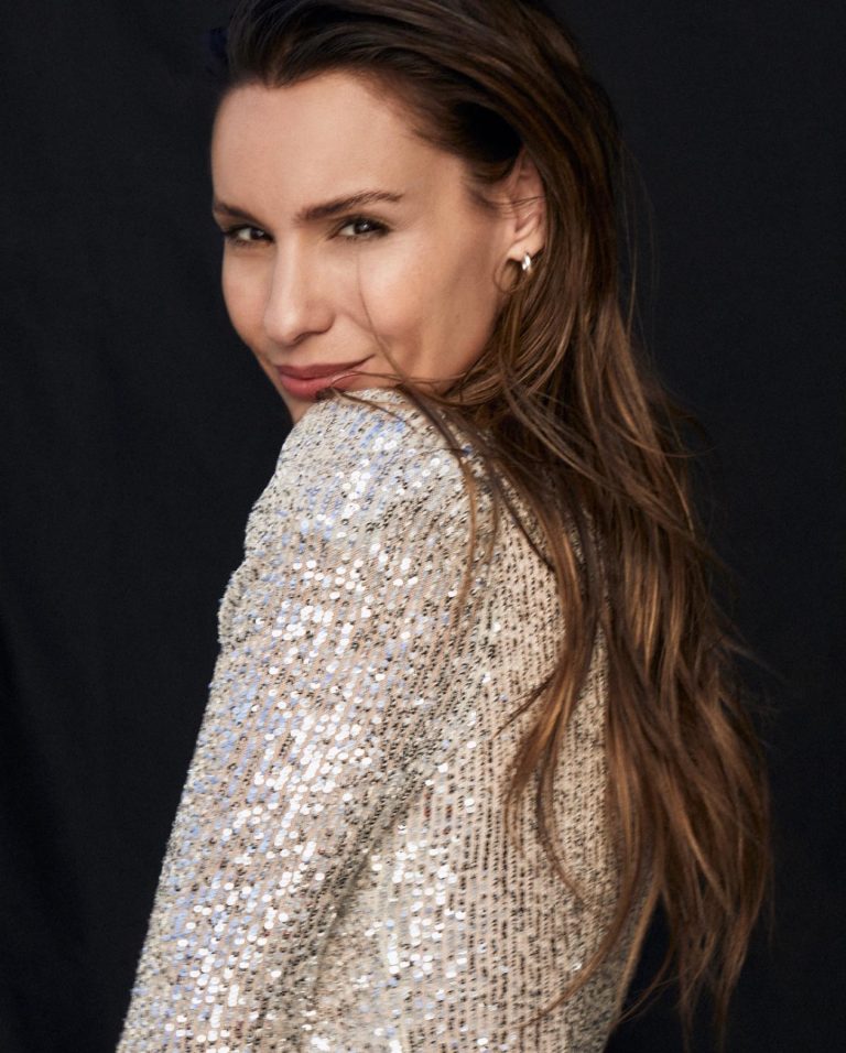 412704678 18299277022178429 1191193558746842344 n 768x956