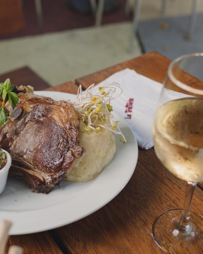 415921034 787773893394490 9120896750872092053 n 768x961