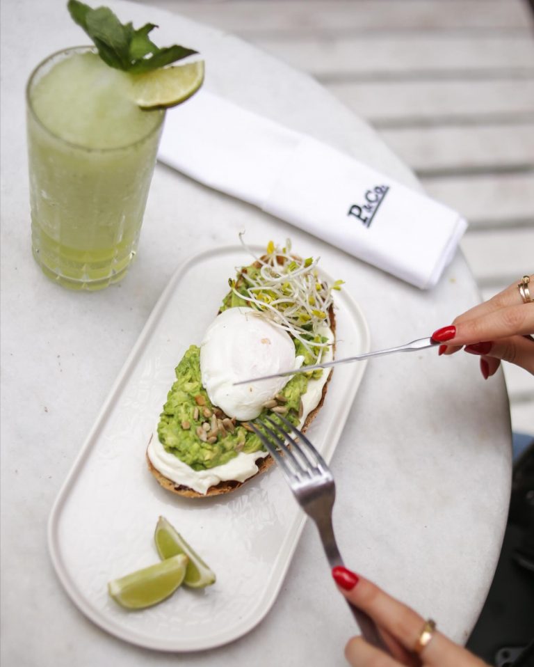 416287874 18304096102121869 3909446136902165340 n 768x958