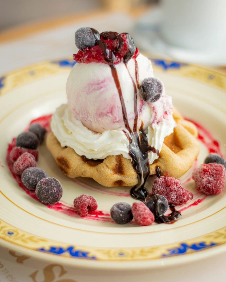 372986017 1074399750630240 1848932315433005465 n 768x961