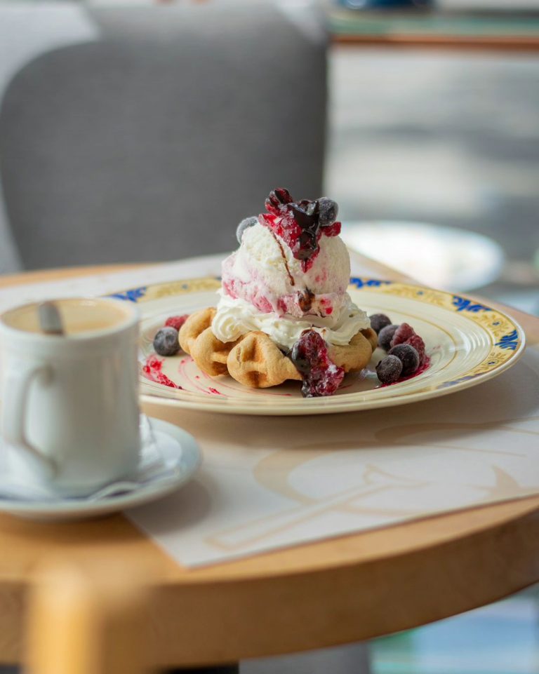 373560820 1074399747296907 3246068866696015807 n 768x961