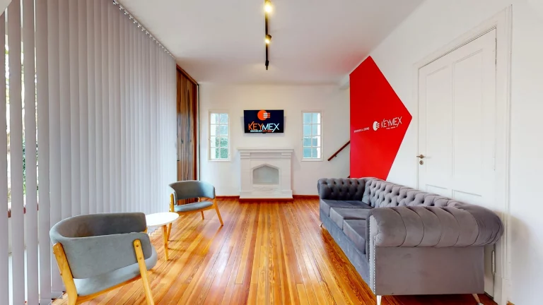 Foto Sala de Espera Recepcion 3 768x432