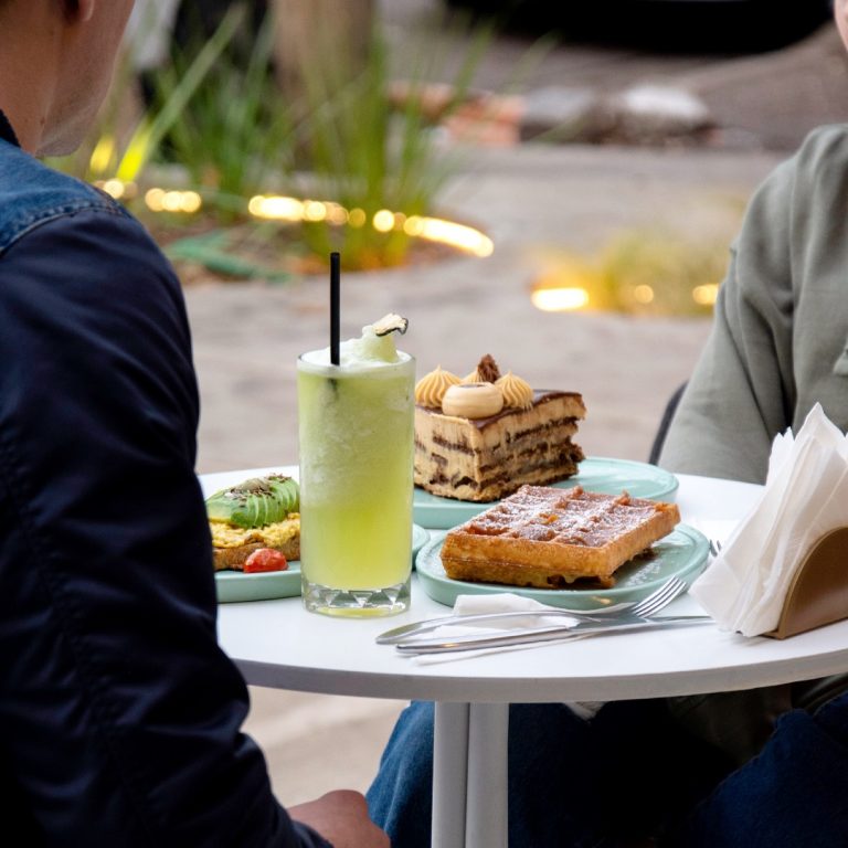 449930367 18358813084096450 6721348589005480950 n 768x768