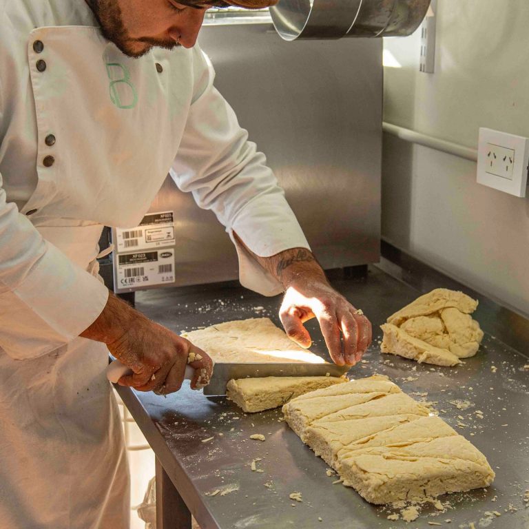 455908062 18365165302096450 3404974391978929213 n 768x768