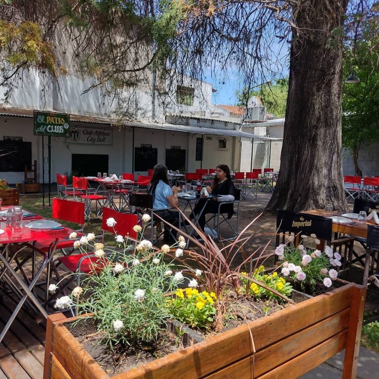 253079414 1930583713779832 3138165063014953167 n 768x768