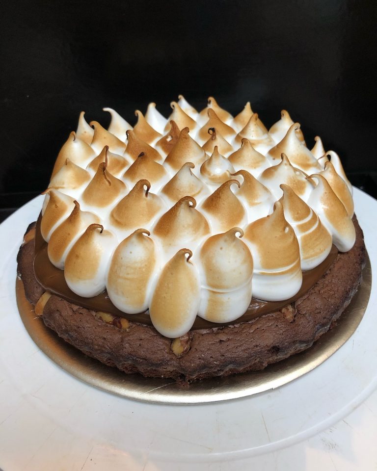 431485162 860508969173186 7377080498927734040 n 768x960