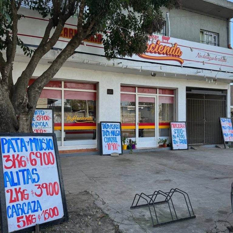 FB IMG 1746988169392 768x768